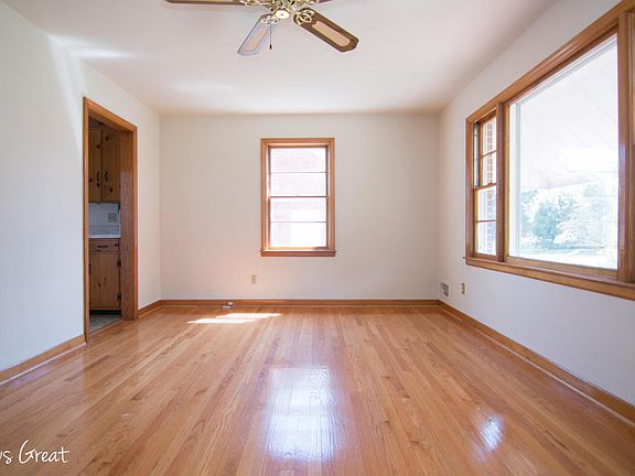 4th image of 5127 Woodbury St NW