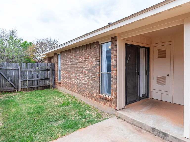 4074 Russell Ave — Photo 26
