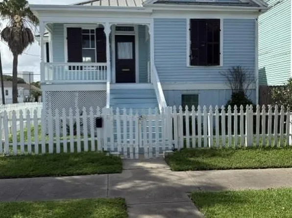 1628 Avenue N 1/2, Galveston, TX 77550