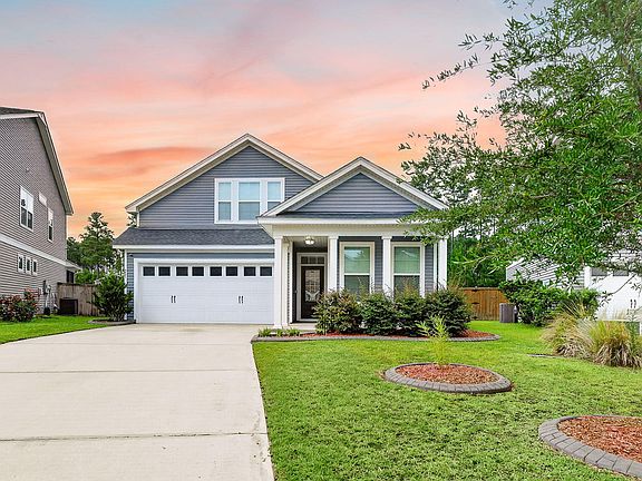 2nd image of 251 Palmetto Walk Dr