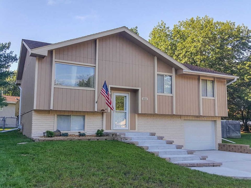 1st image of 1511 W Jean Cir