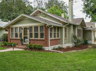 406 E 9th Ave, Mount Dora, FL 32757