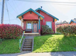 555 Delaware St, North Bend, OR 97459