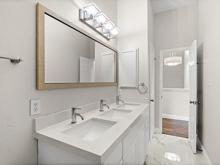 Level 3 has 3 sinks