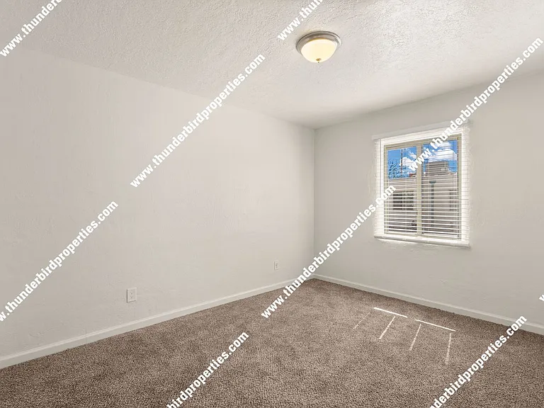 1221 San Mateo Blvd SE — Photo 13