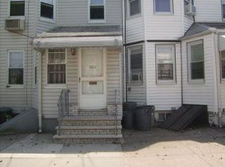 6516 Admiral Ave, Middle Village, NY 11379