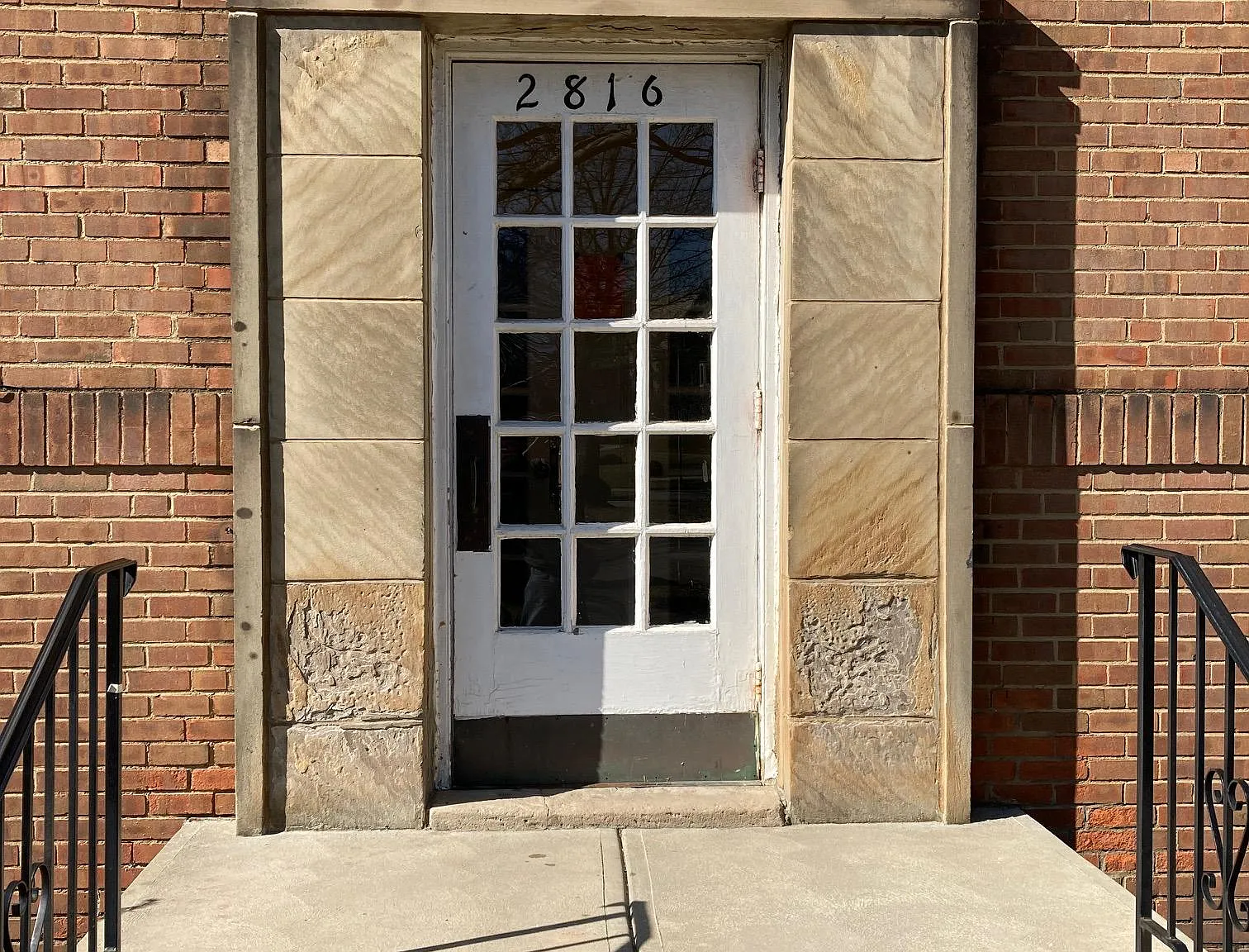 Studio, 150 sqft, $590 — Photo 2