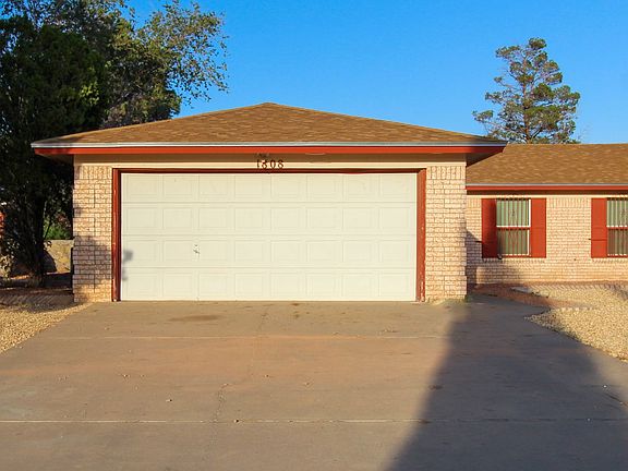 2nd image of 1808 Dean Martin Dr
