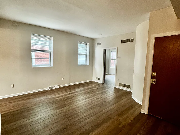 1203 N Clayton St #2 — Photo 5