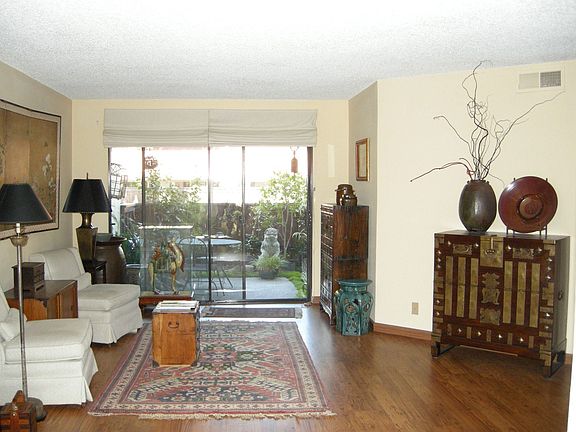 2nd image of 999 W Evelyn Trl #73