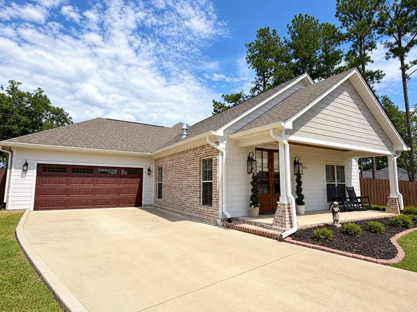 1010 Celi Pearl Cv, New Albany, MS 38652