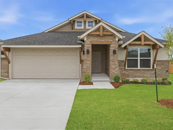 15801 Nighthawk Dr, Moore, OK 73170