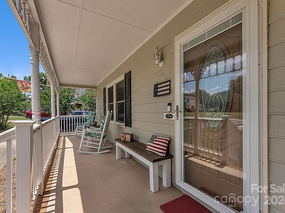 4th image of 3606 Baywoods Ct