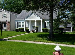 5253 Calyx Ln, Toledo, OH 43623