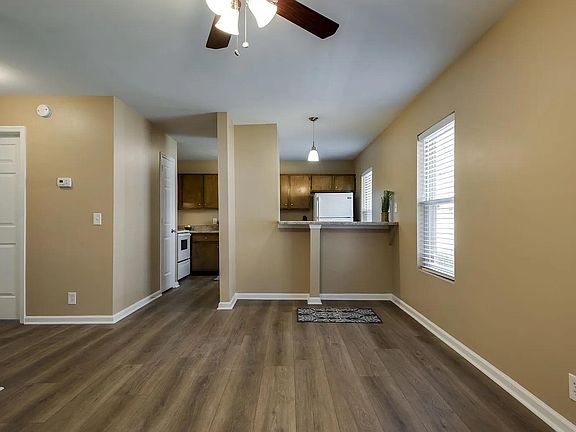 3rd image of 2936 Torbett St