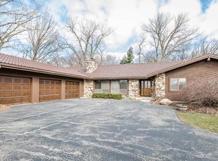 23W660 Wayewood Ln, Naperville, IL 60565