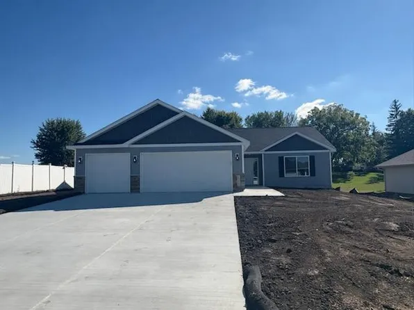 425 Gloria Ave, Green Isle, MN 55338