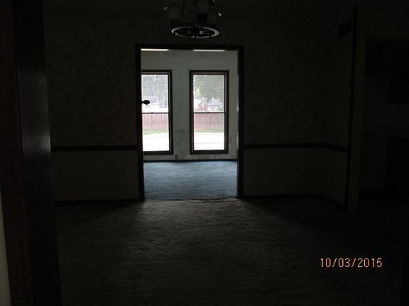 3rd image of 2106 Independence Dr