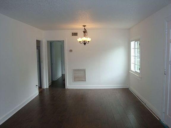 3rd image of 8110 N Dakota Ave