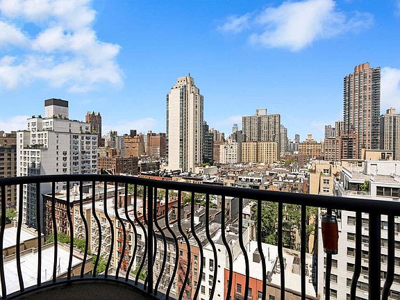 4th image of 343 E 74th St APT 16B