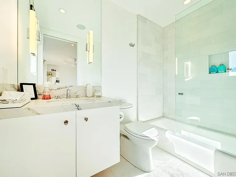 231 Bonair St — Photo 42