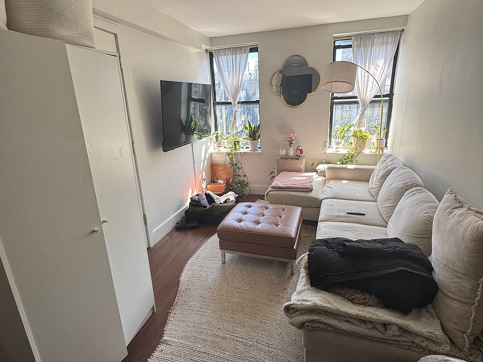 1st image of 514 E 6th St APT 5R