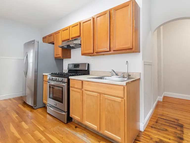 757 Broadway #1 — Photo 4