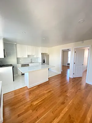 Rented by Gama Group | media 13