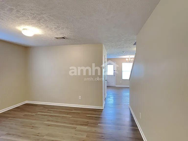 3404 Boxelder Way — Photo 6