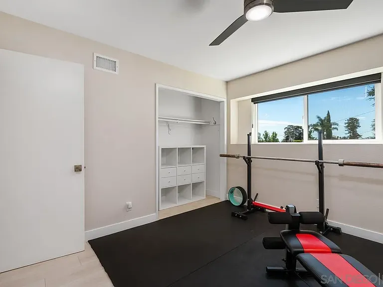 1516 Encino Ave #B — Photo 28