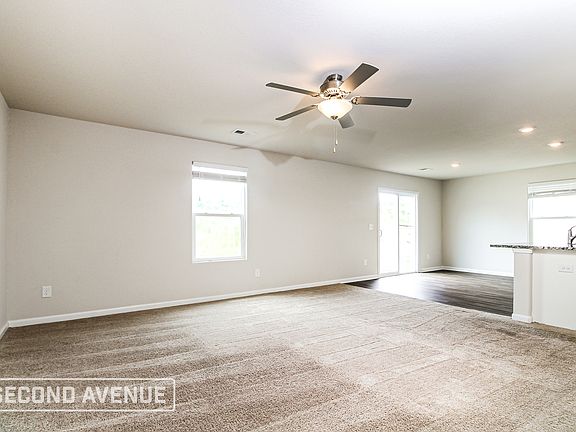 5th image of 407 Misty Knoll Dr