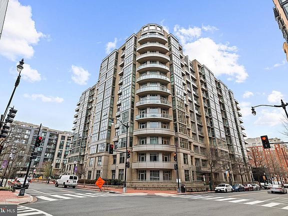 3rd image of 811 4th St NW Unit 419
