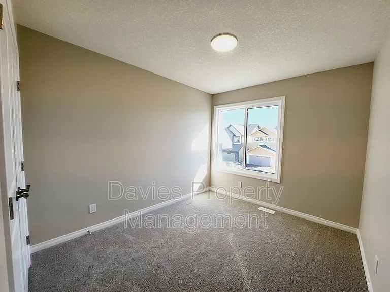 15836 30th Ave SW — Photo 19