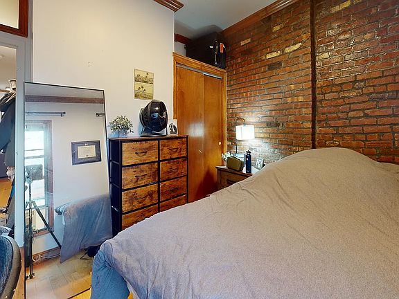 2nd image of 126 Macdougal St APT 3B