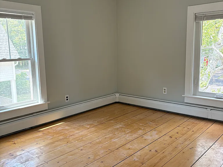 301 Maine St #2 — Photo 12