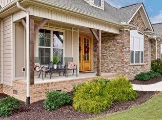 107 Conamara Ln, Woodruff, SC 29388