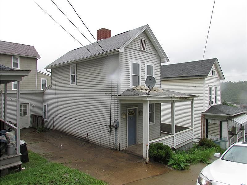 2nd image of 812 8th St