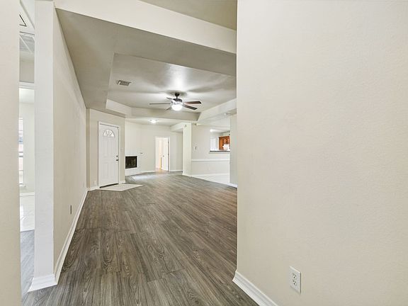 3rd image of 7201 Denton Dr