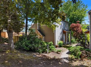 8436 26th Ave SW APT C, Seattle, WA 98106