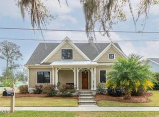 717 14th St, Pt Royal, SC 29935