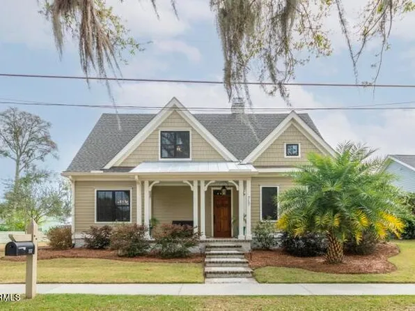 717 14th St, Pt Royal, SC 29935