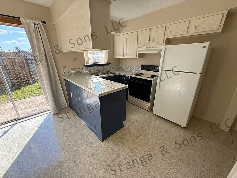 104 Michelle Pl #D — Photo 5