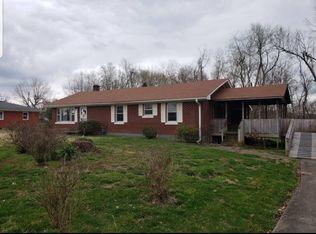 1118 Robin Rd, Radcliff, KY 40160