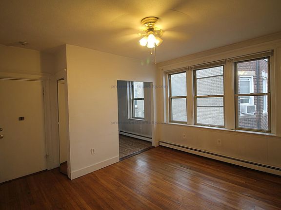 4th image of 1625 Commonwealth Ave #Cm23