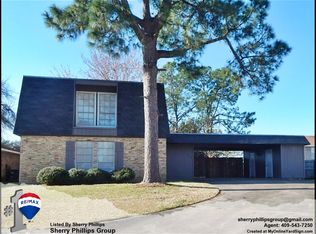 8649 Stonegate Ct, Port Arthur, TX 77642