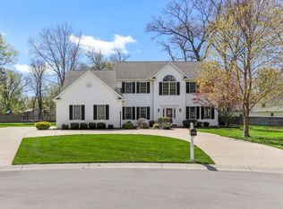10810 Pine Cone Ct, Granger, IN