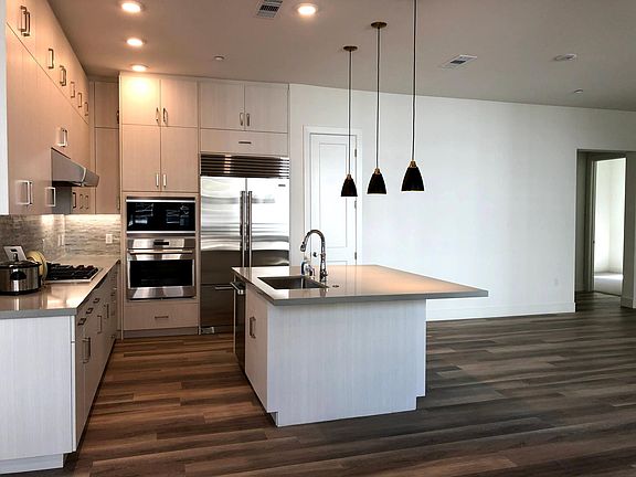 4th image of 45192 Warm Springs Blvd