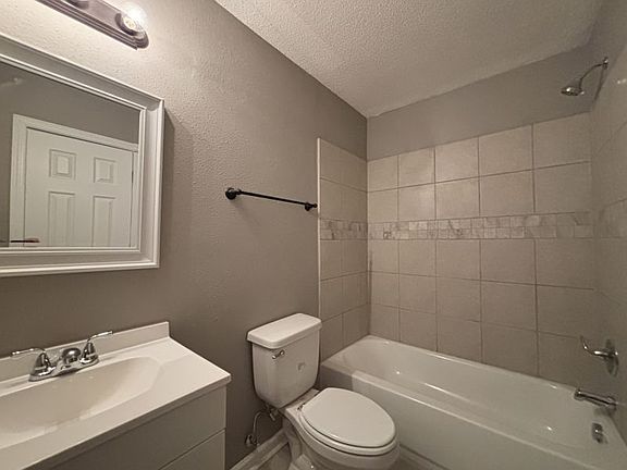 4th image of 8704 Labette Dr