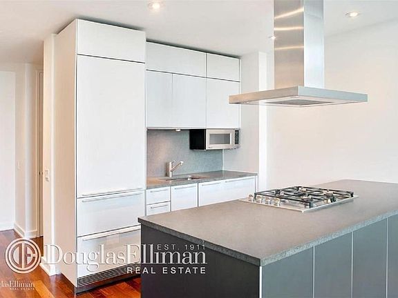 4th image of 101 Warren St #9E
