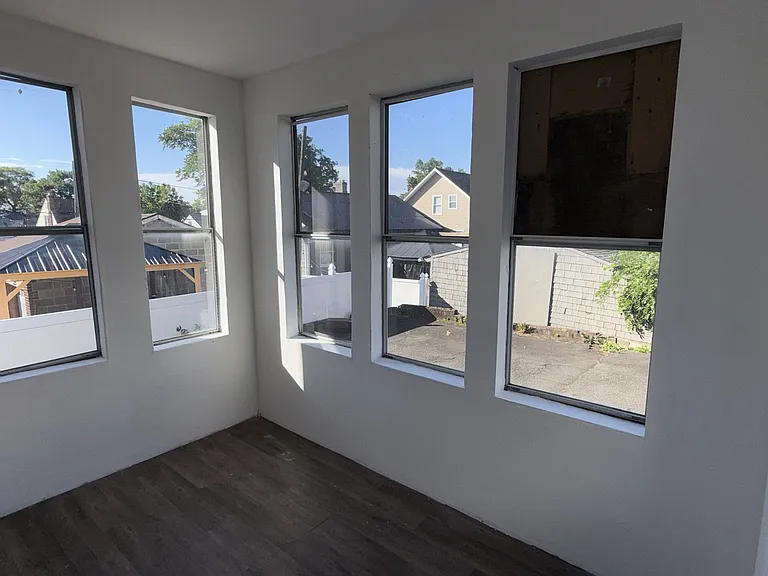 258 Keer Ave #1 — Photo 12
